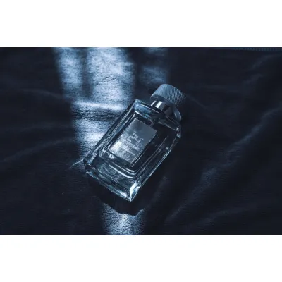 Long-Lasting Eau de Parfum